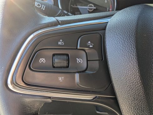 Used 2022 Buick Encore GX Select image 21