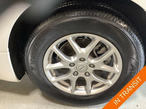 Certified 2026 Chrysler Pacifica Select FWD image 10