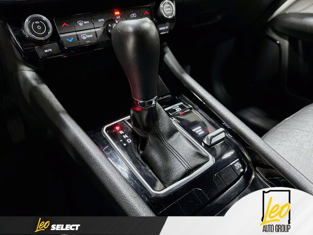 Used 2023 Jeep Compass Limited AWD/4WD image 19