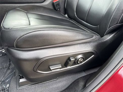 Used 2023 Jeep Grand Cherokee Limited image 19