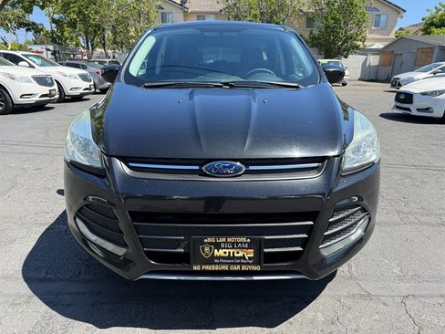 Used 2015 Ford Escape SE FWD image 2