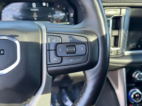 Used 2022 GMC Yukon Denali image 13