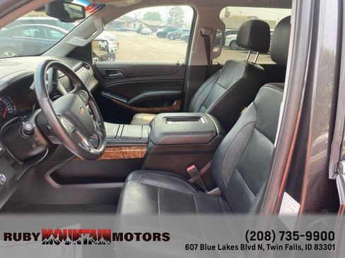 Used 2018 Chevrolet Tahoe Premier AWD/4WD image 13