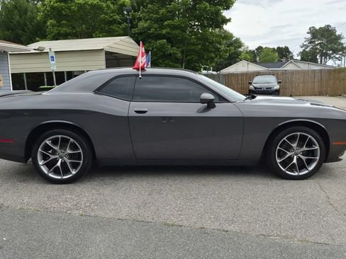 Used 2021 Dodge Challenger SXT w/ Blacktop Package RWD image 4