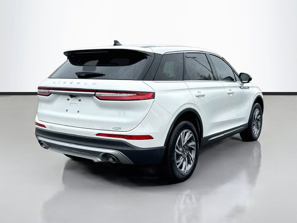 Used 2023 Lincoln Corsair FWD image 8