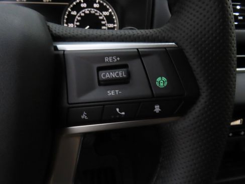 New 2025 Mitsubishi Outlander SE image 13