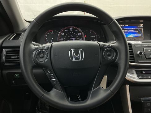 Used 2015 Honda Accord Sport image 31