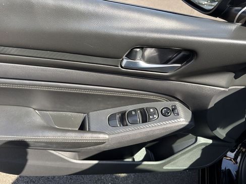 Used 2020 Nissan Altima 2.5 S FWD image 16