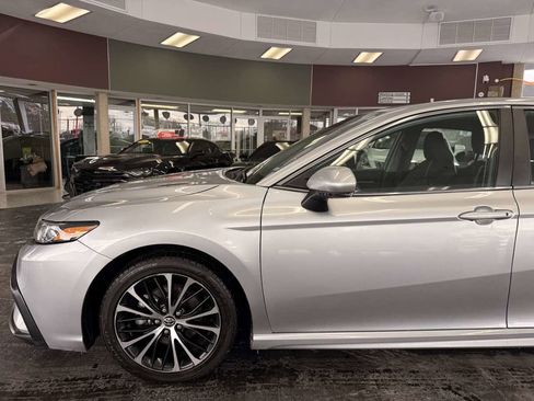 Used 2023 Toyota Camry SE image 20