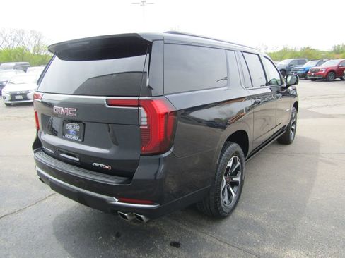 Used 2025 GMC Yukon XL AT4 w/ AT4 Premium Package AWD/4WD image 6