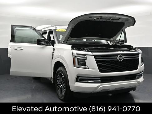 Certified 2025 Nissan Armada SL w/ Captain's Chari Seat Package AWD/4WD image 36