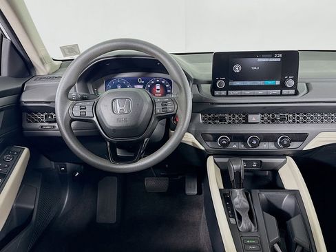 Certified 2023 Honda Accord LX image 11