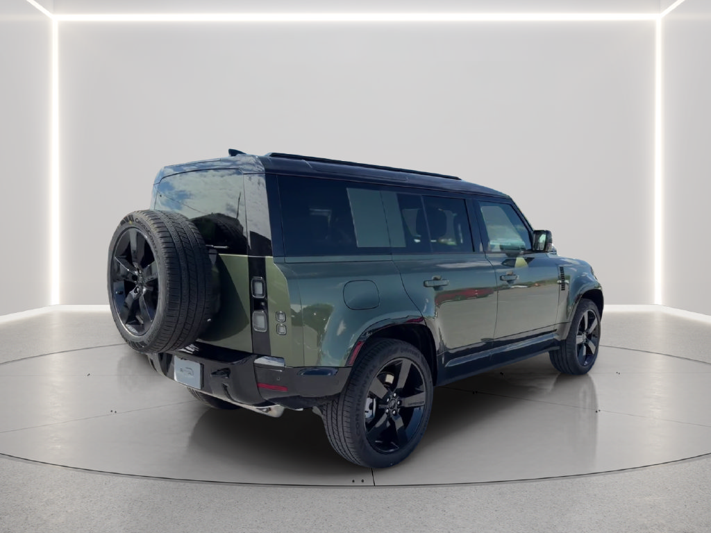 New 2026 Land Rover Defender 110 X-Dynamic SE AWD/4WD image 5