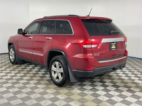 Used 2011 Jeep Grand Cherokee Limited w/ Luxury Group II AWD/4WD image 14