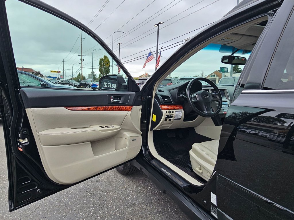 Used 2012 Subaru Outback 2.5i Limited AWD/4WD image 23