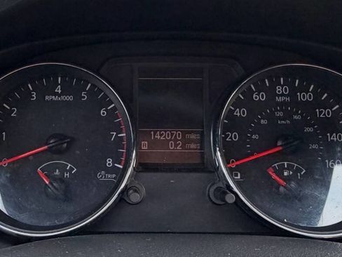 Used 2012 Nissan Rogue S AWD/4WD image 12