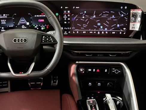 New 2025 Audi SQ5 Premium Plus image 18