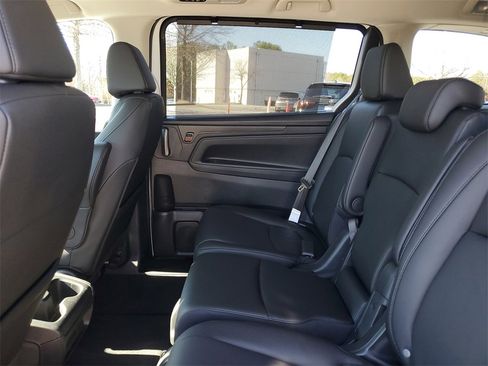 Used 2025 Honda Odyssey EX-L image 13
