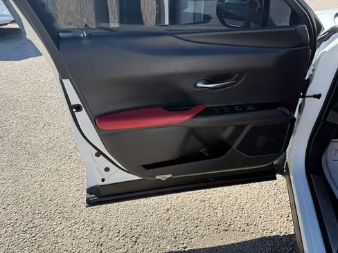 Used 2019 Lexus UX 200 F Sport image 12