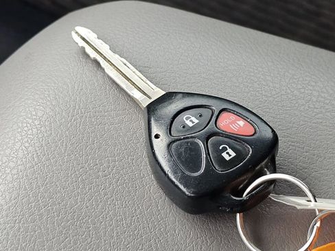 Used 2011 Toyota 4Runner SR5 image 33