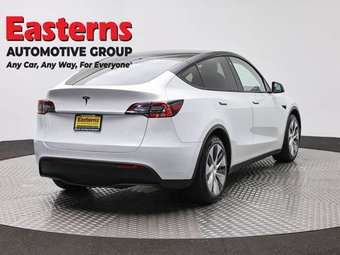 Used 2021 Tesla Model Y Long Range AWD/4WD image 5