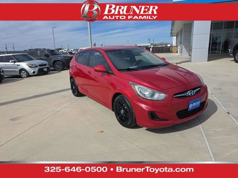 Used 2014 Hyundai Accent GS image 1