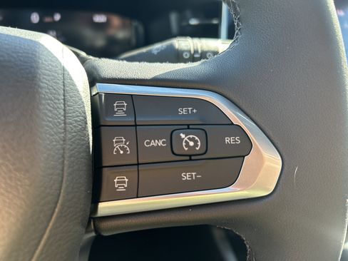 New 2026 Jeep Compass Limited image 20