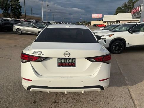 Used 2025 Nissan Sentra SV w/ SV Premium Package FWD image 7