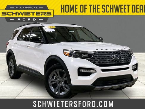 Certified 2023 Ford Explorer XLT w/ Equipment Group 202A AWD/4WD image 1