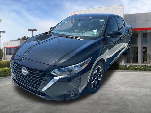 Used 2024 Nissan Sentra SV FWD image 3