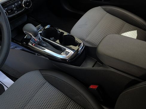 Used 2024 Chevrolet Trax LT image 11