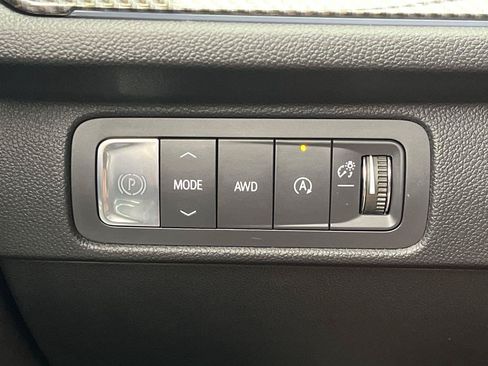 Certified 2025 Chevrolet Traverse High Country w/ LPO, Floor Liner Package AWD/4WD image 18