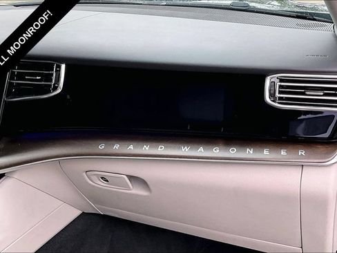 Used 2022 Jeep Grand Wagoneer Series I AWD/4WD image 16