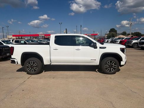 New 2026 GMC Sierra 1500 AT4 w/ AT4 Premium Package AWD/4WD image 7