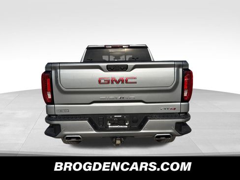Used 2024 GMC Sierra 1500 AT4 w/ AT4 Premium Package image 7