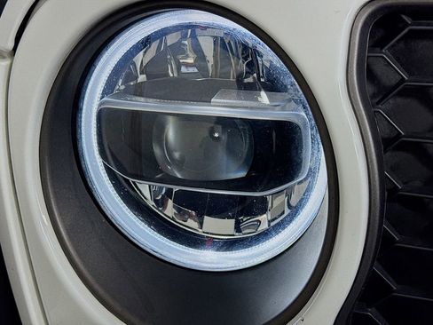 Used 2022 Jeep Wrangler Unlimited Rubicon w/ LED Lighting Group image 37