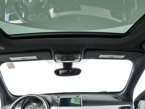 Used 2018 BMW X1 xDrive28i w/ M Sport Package AWD/4WD image 19