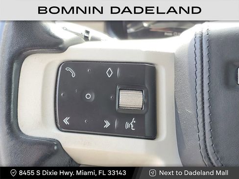 Used 2020 Land Rover Defender 110 SE image 17