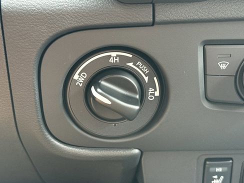 New 2026 Nissan Frontier SV image 20