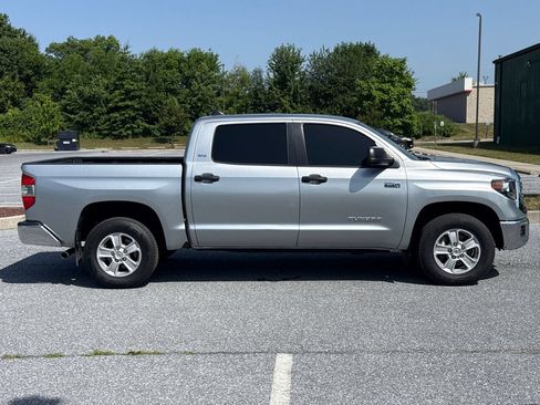 Used 2021 Toyota Tundra SR5 AWD/4WD image 9