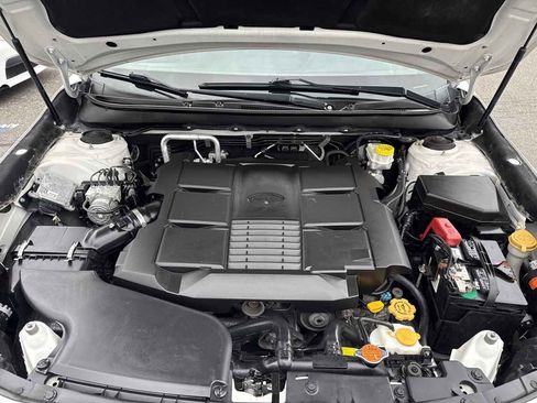 Used 2017 Subaru Outback 3.6R Limited image 28