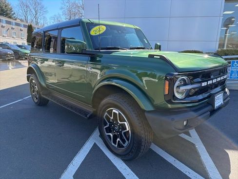 Used 2025 Ford Bronco Outer Banks image 19