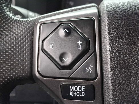 Used 2021 Toyota Tacoma TRD Off-Road image 14