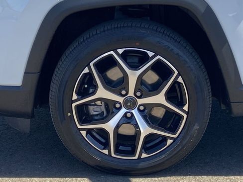 Used 2025 Jeep Compass Limited AWD/4WD image 28