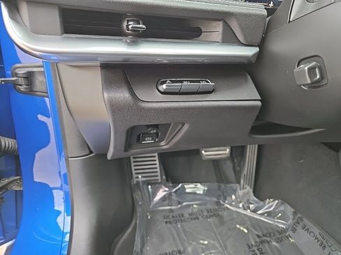 Used 2021 Chevrolet Corvette Stingray Preferred Conv w/ Battery Protection Package image 12