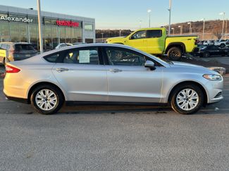 Used 2014 Ford Fusion S video 2