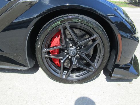 Used 2019 Chevrolet Corvette ZR1 RWD image 21