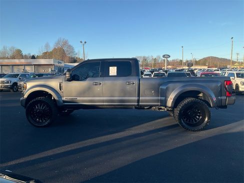 Used 2022 Ford F450 Platinum w/ FX4 Off-Road Package image 8