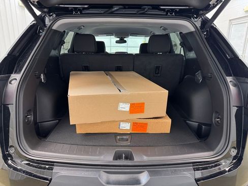 New 2026 Chevrolet Blazer LT w/ Convenience Package image 24