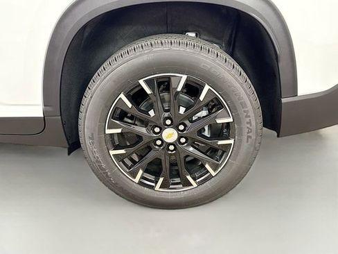 New 2026 Chevrolet Traverse LT w/ Sun and Wheel Package image 34